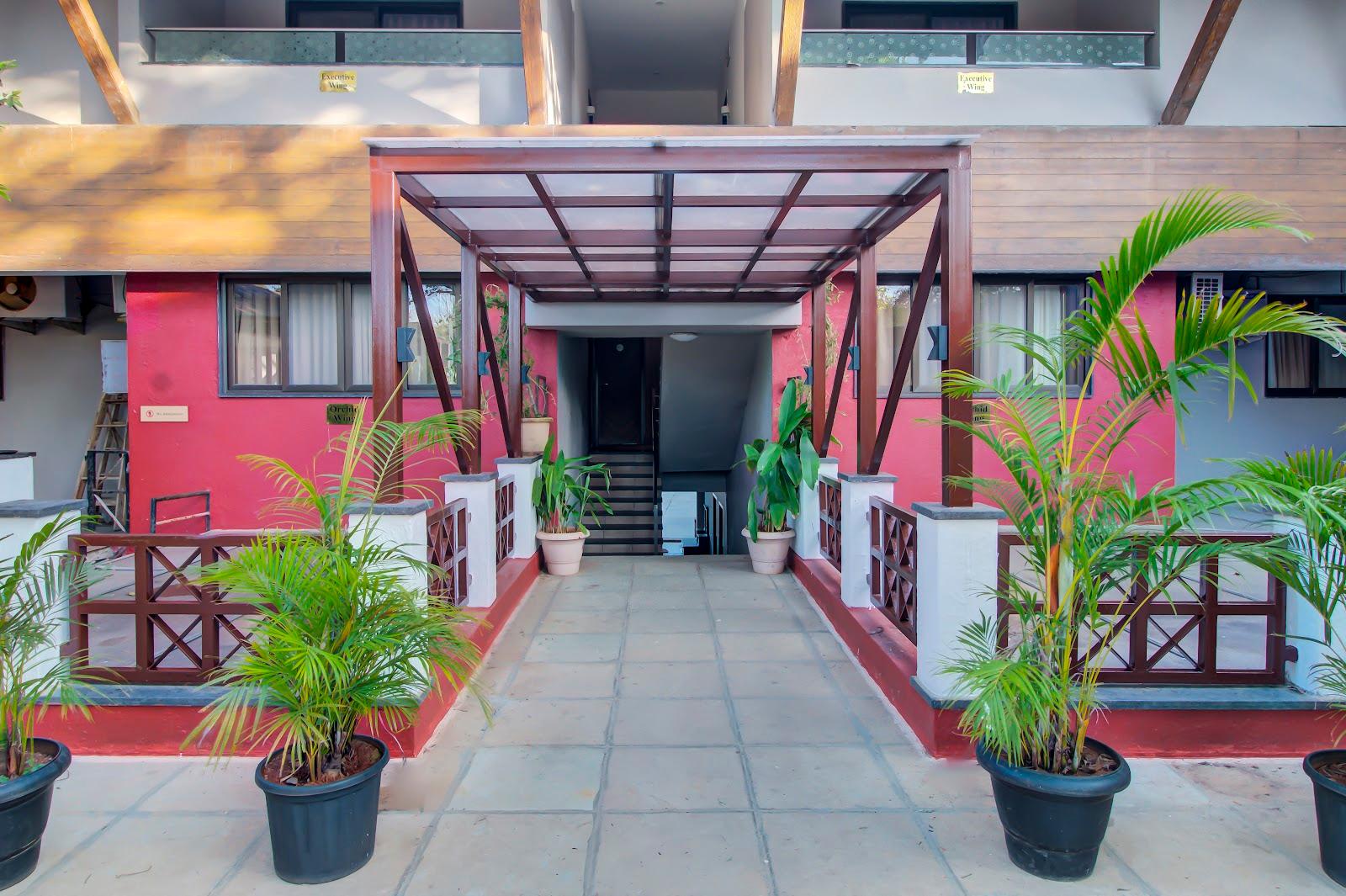 Bharat Hotel