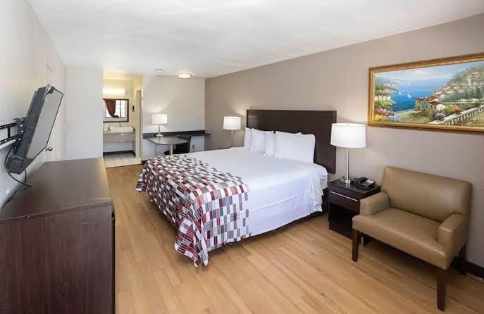 Red Roof Inn Lompoc – photo 2