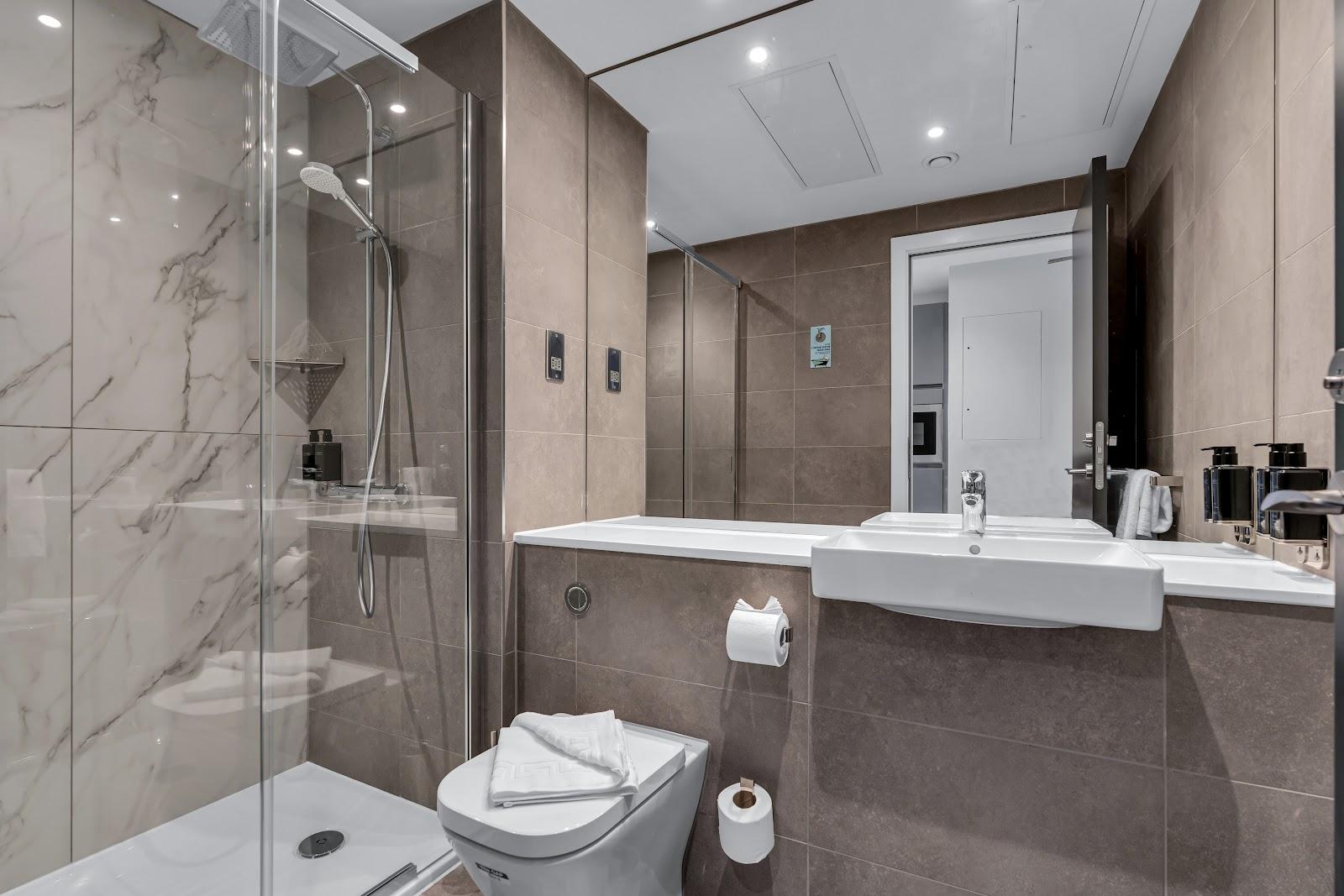 Roomzzz Aparthotel Edinburgh – photo 4