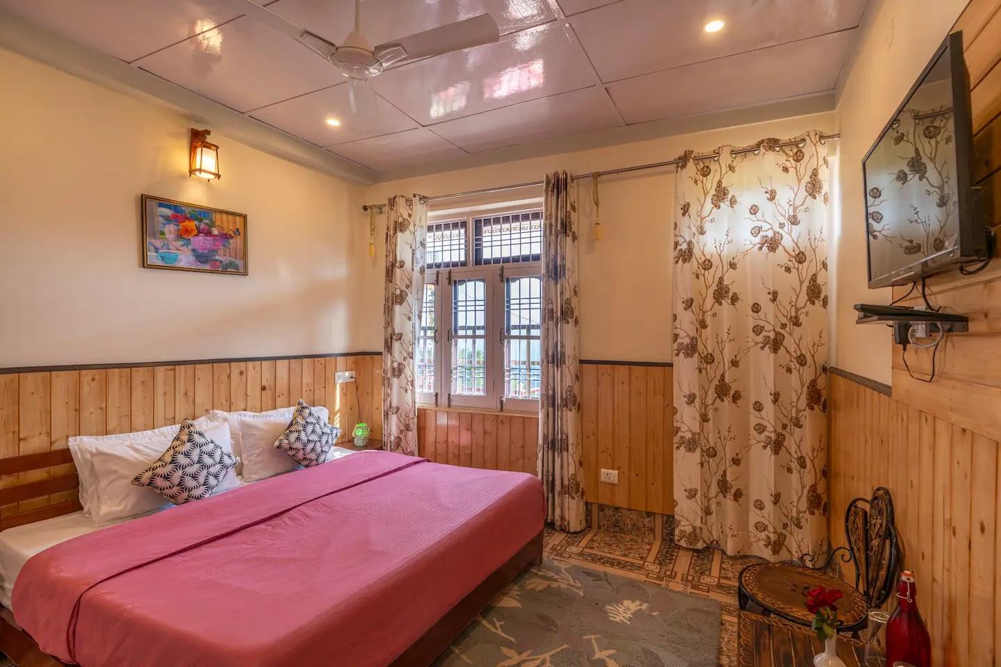 Shoolin Mountain Homestay – photo 3