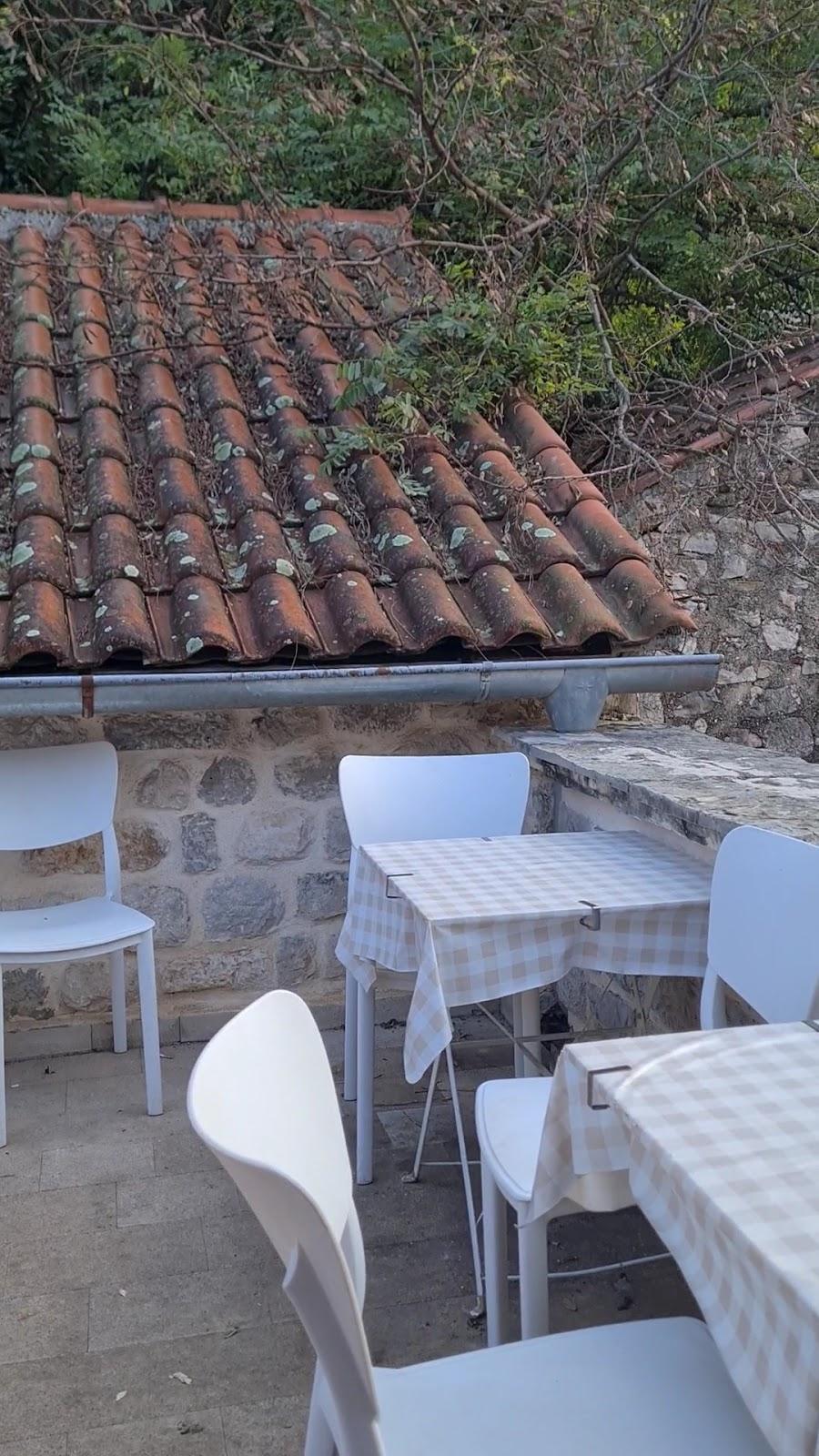 Hostel Old Town Kotor – photo 2