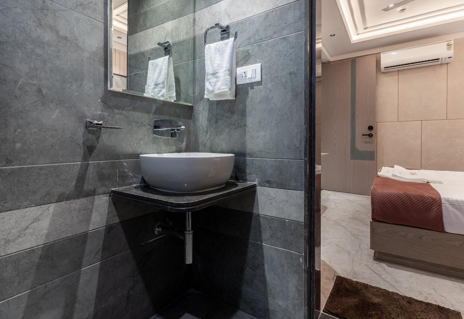 Hotel Iconic – photo 4