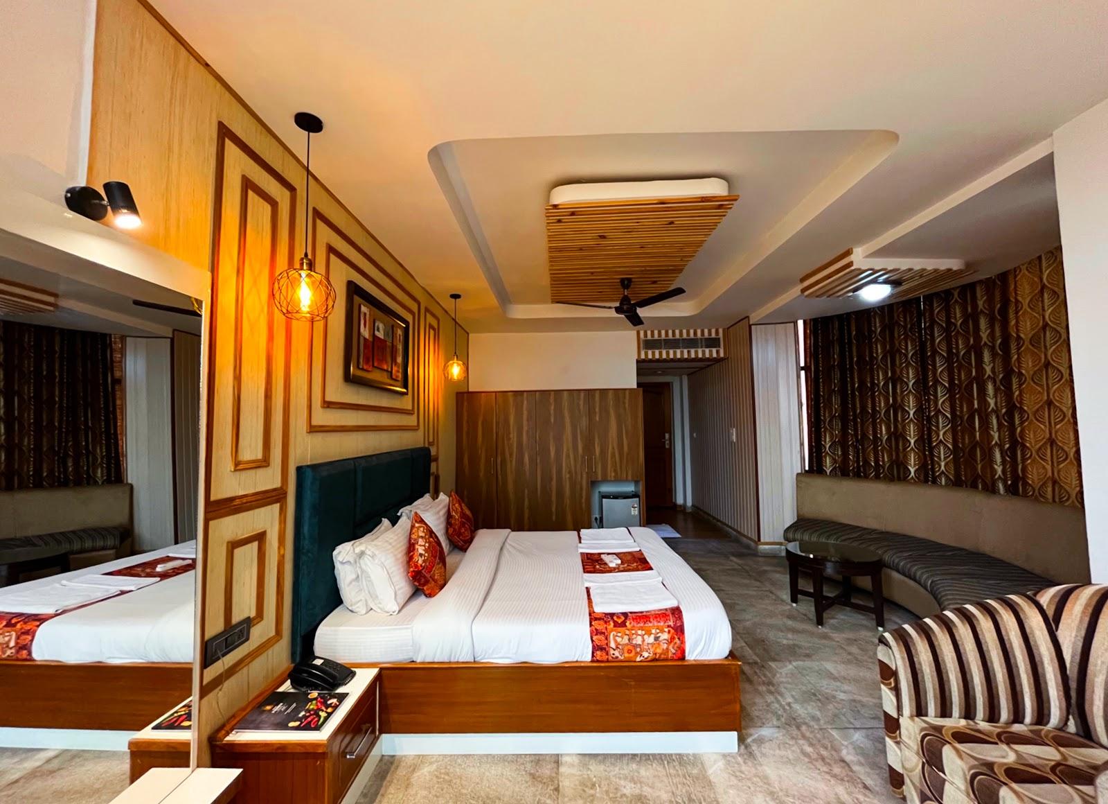 Hotel Padmini Palace - Best Hotel Near Jolly Grant International Airport – photo 3