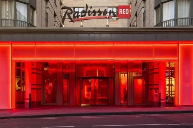 Radisson RED London Greenwich The O2 – photo 1