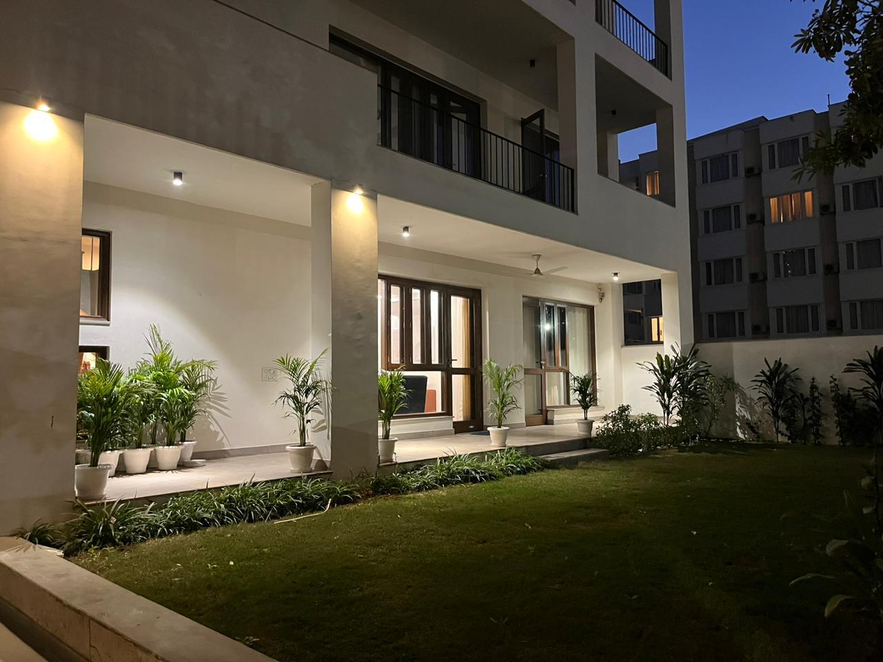Liv Regalia Service Apartments Gurgaon Golf Course road – photo 1