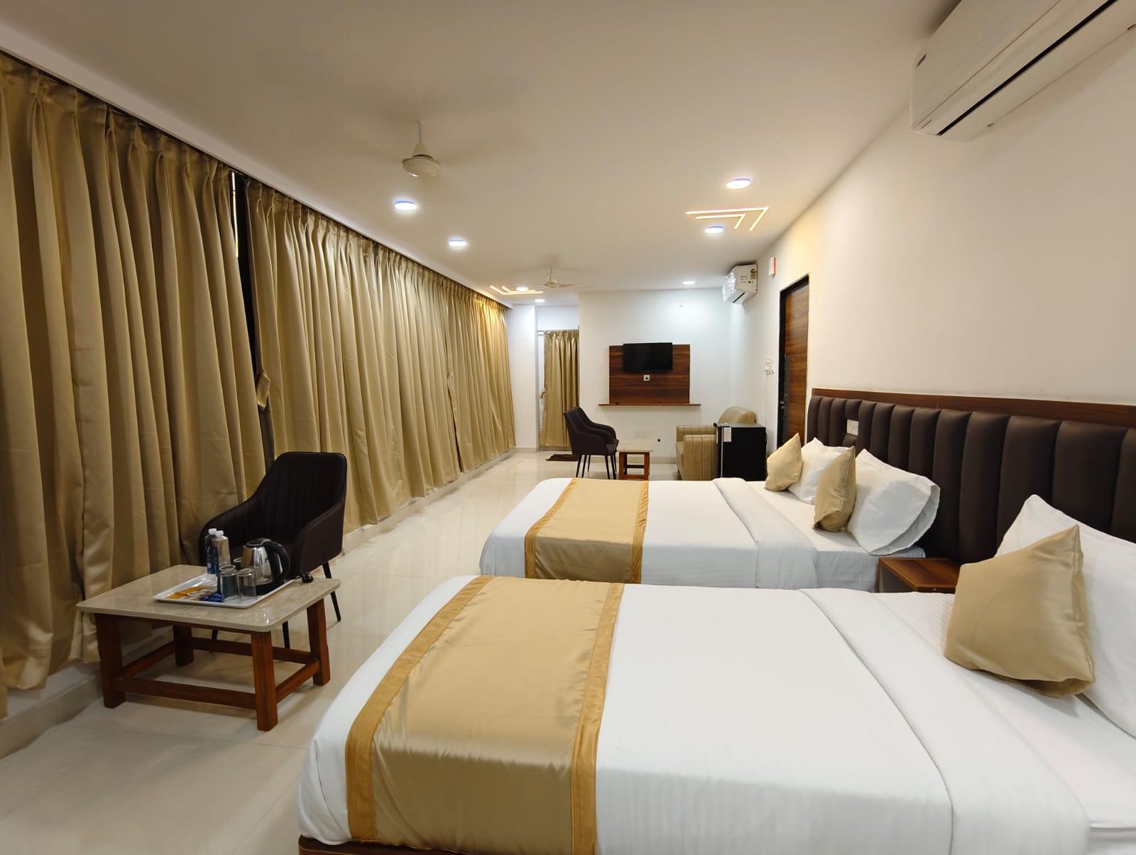 Hotel Vamshi Grand – photo 2