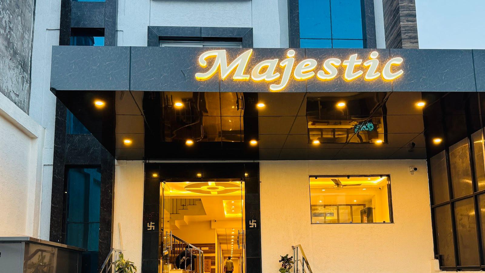 Majestic - Best Hotel in Charbagh | Affordable Hotel in Charbagh | Best Hotel Near me || – photo 1