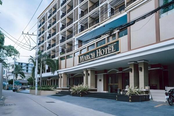March Hotel Pattaya – photo 1