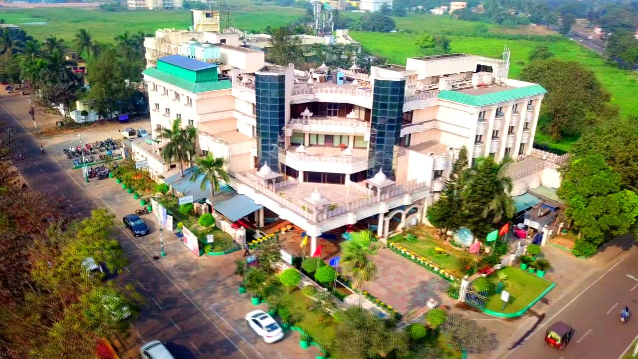 Empires Hotel Paradip – photo 1