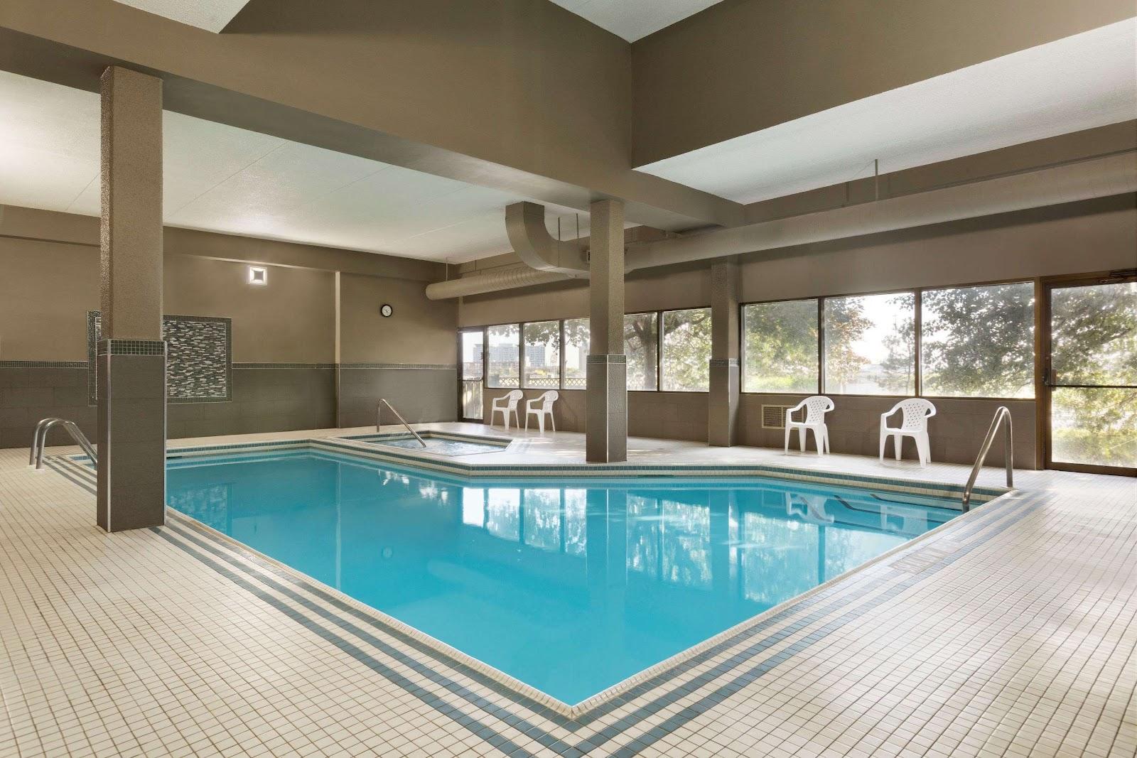 Travelodge by Wyndham Toronto East – photo 4