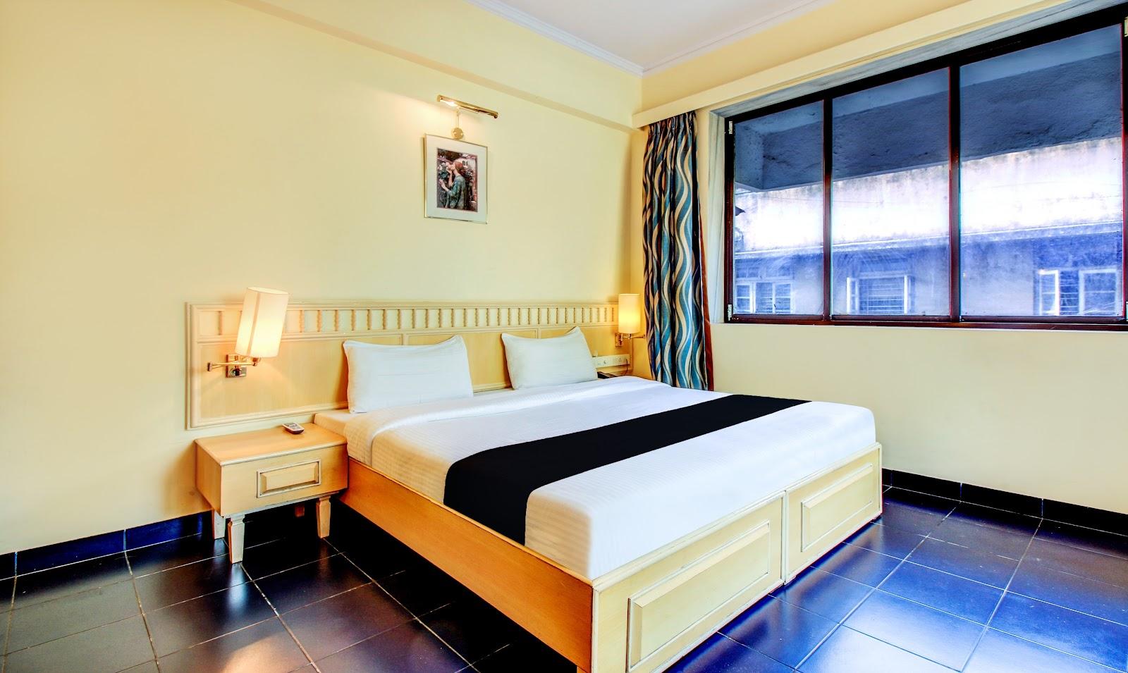 Kadamb Residency - Hotel in Khar West – photo 2