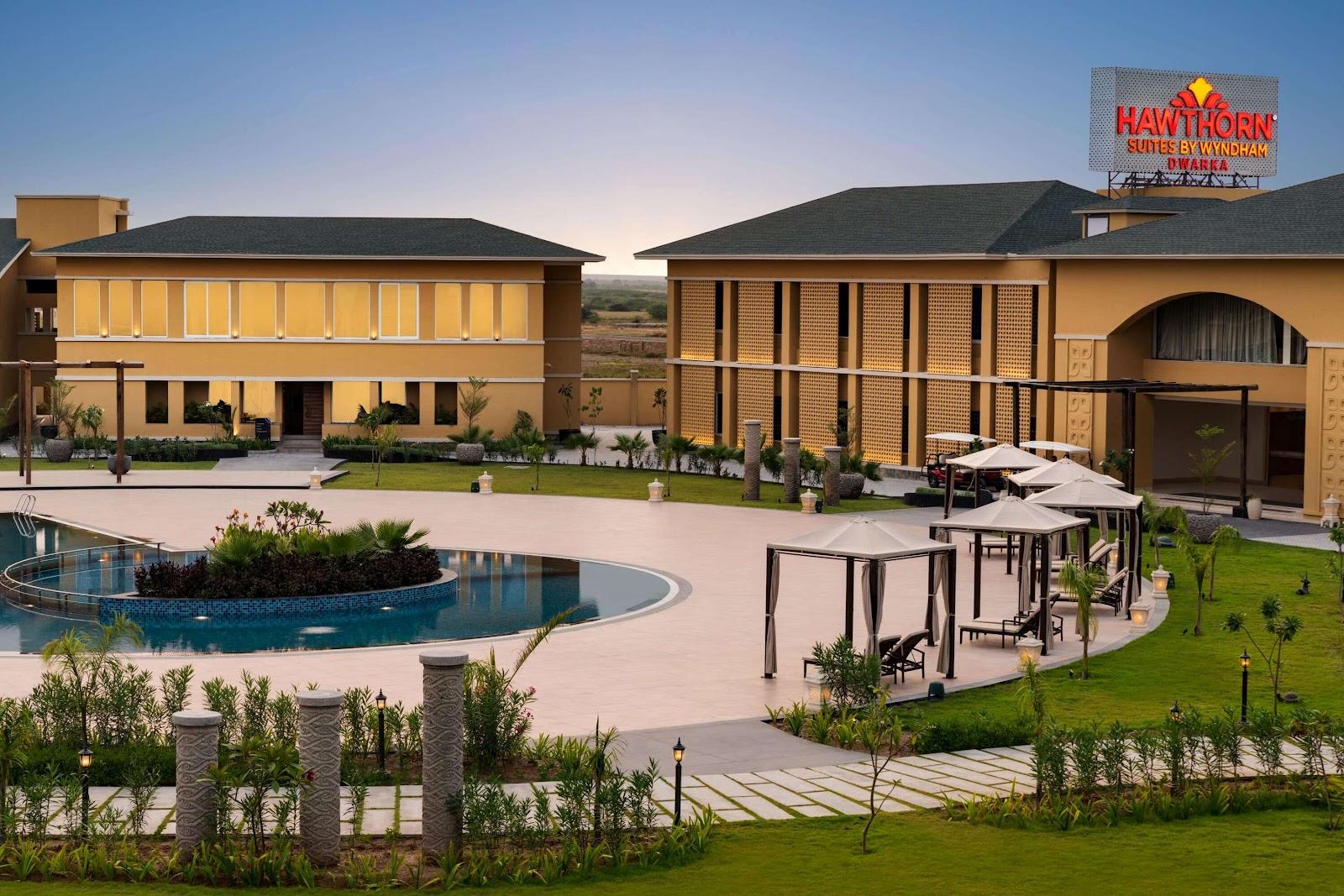 Hawthorn Suites by Wyndham Dwarka – photo 1