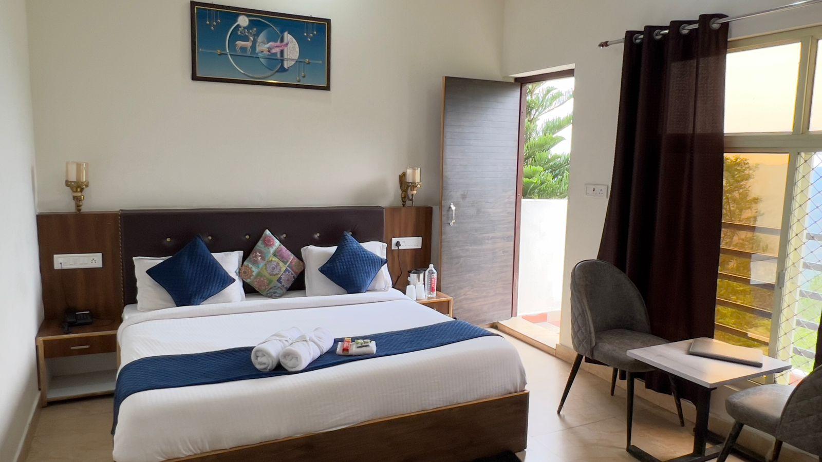 Sunny Pines Hotel – photo 3