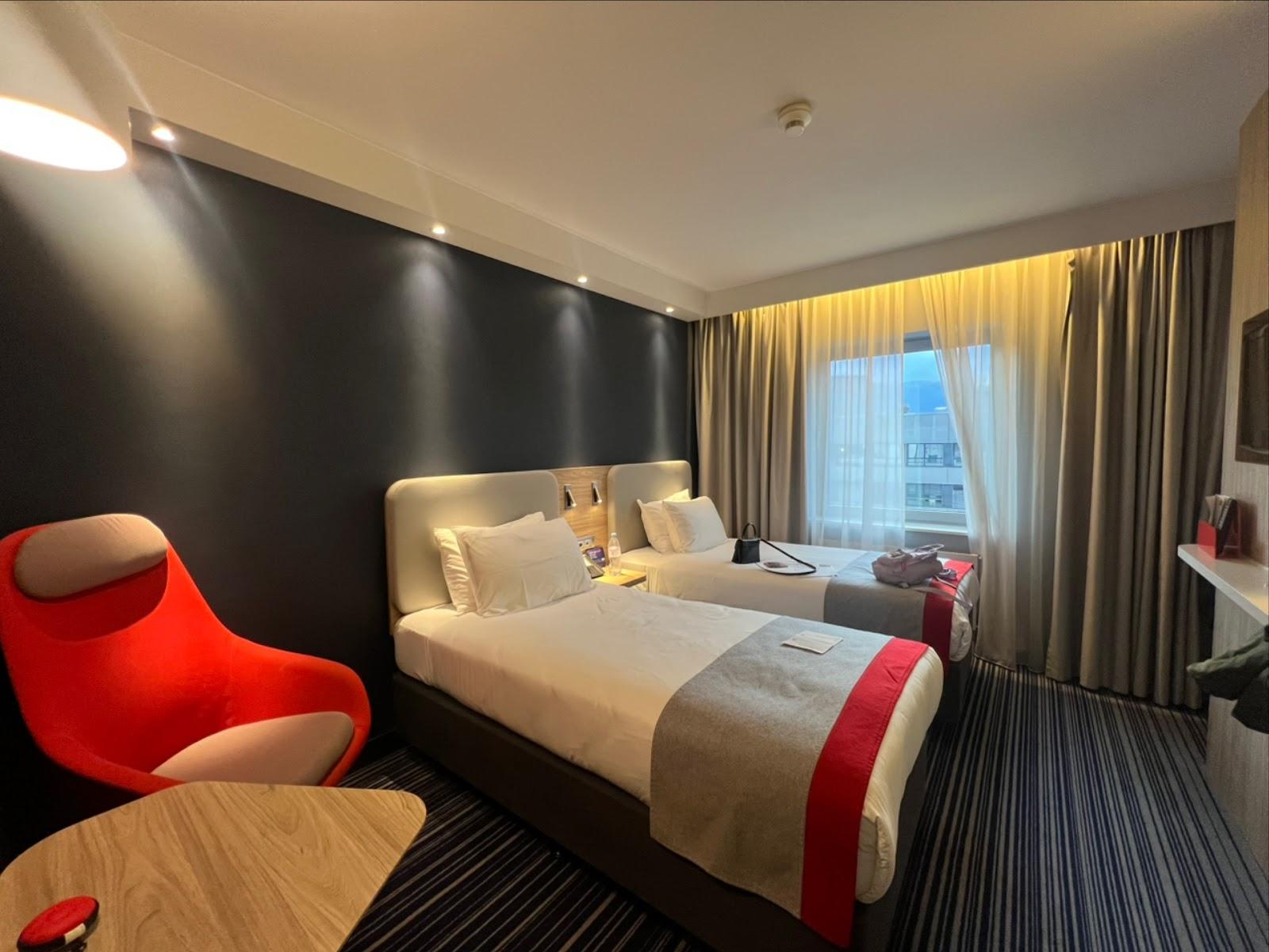 Holiday Inn Express Geneva Airport by IHG – photo 3
