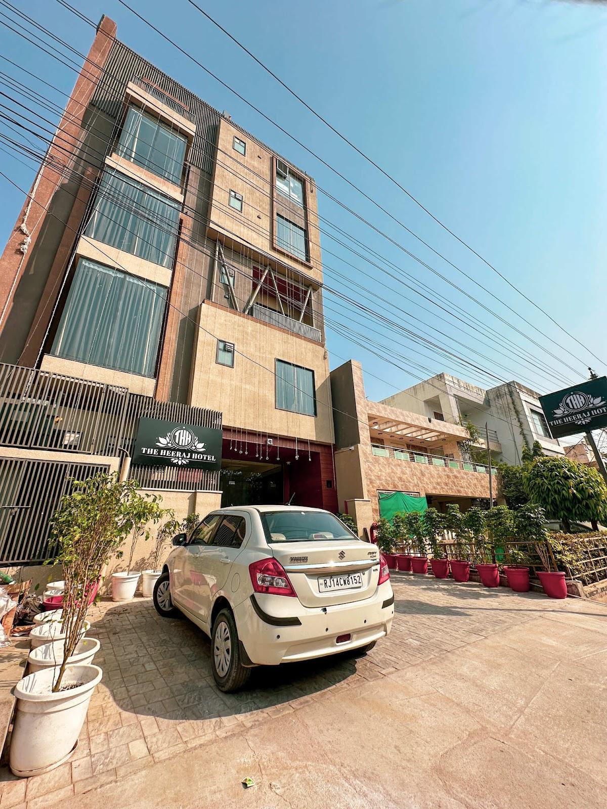 Hotel the heeraj – photo 1