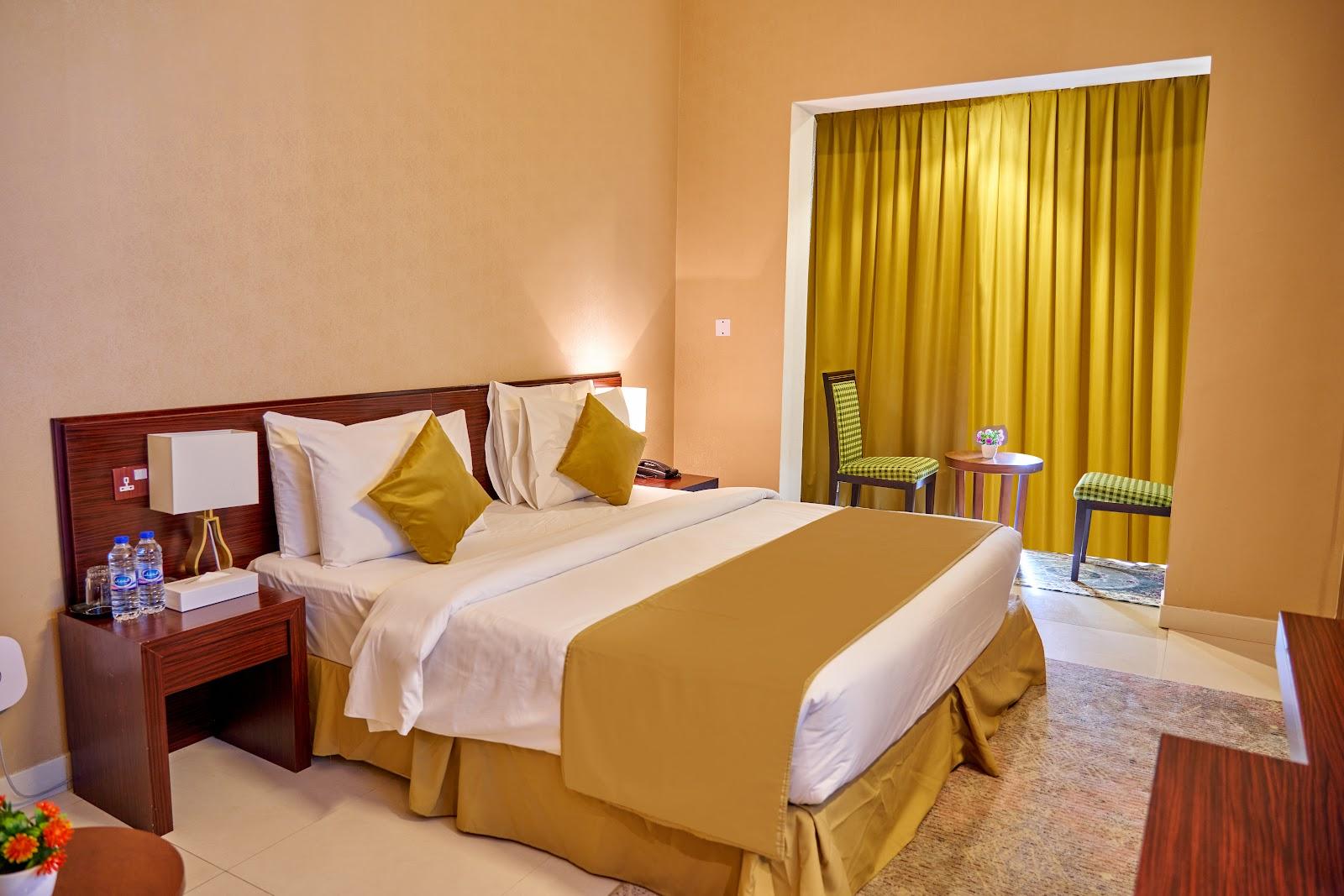 Click Square Hotel – photo 2