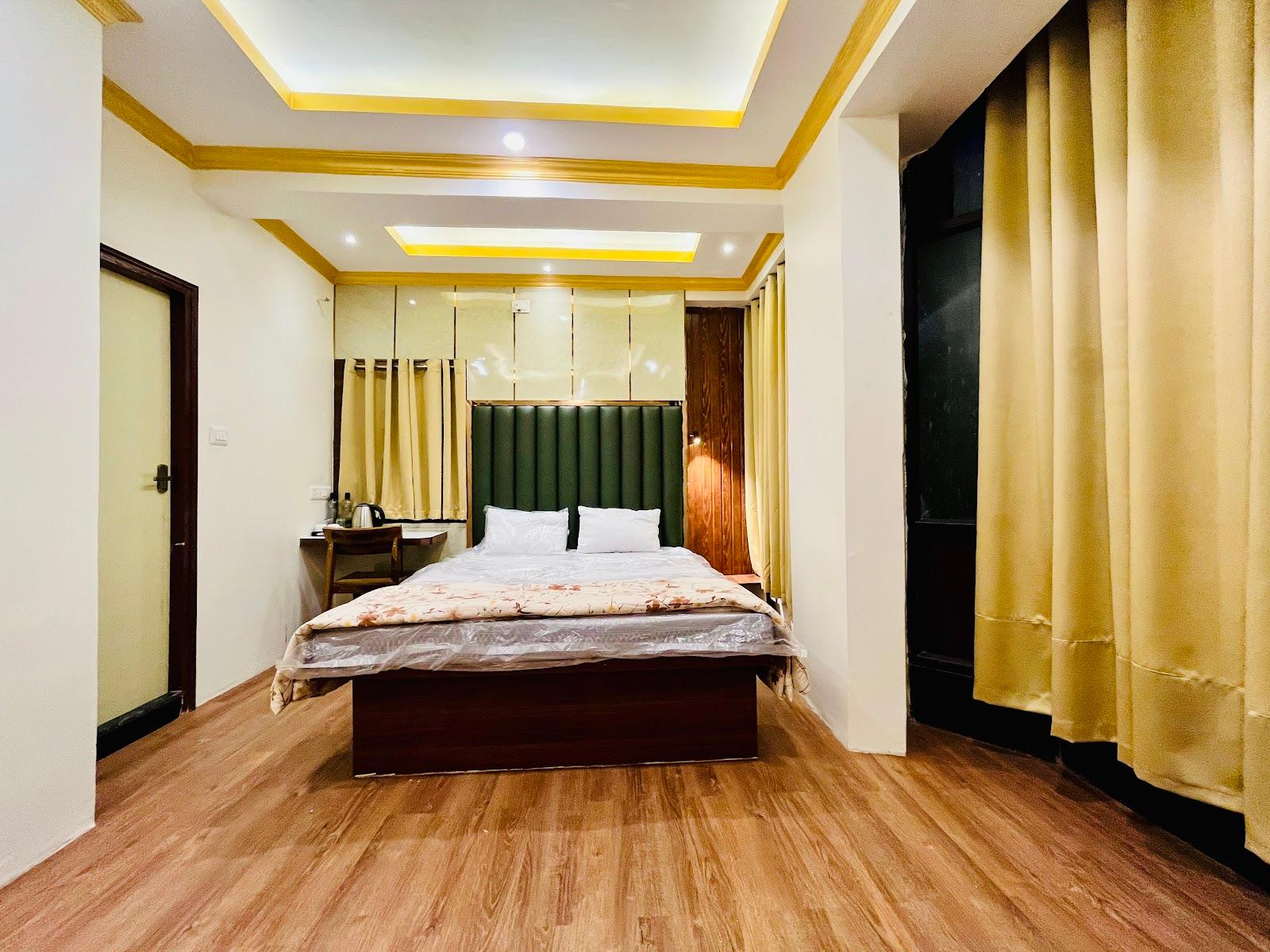 Sarai Inn – photo 2