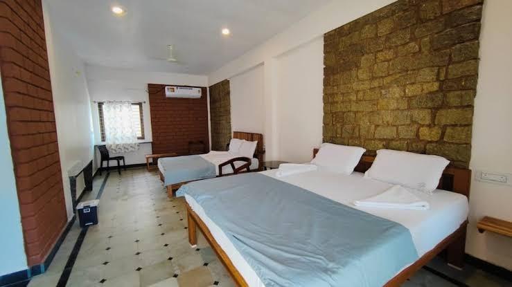 Hampi Delmont Resort – photo 3