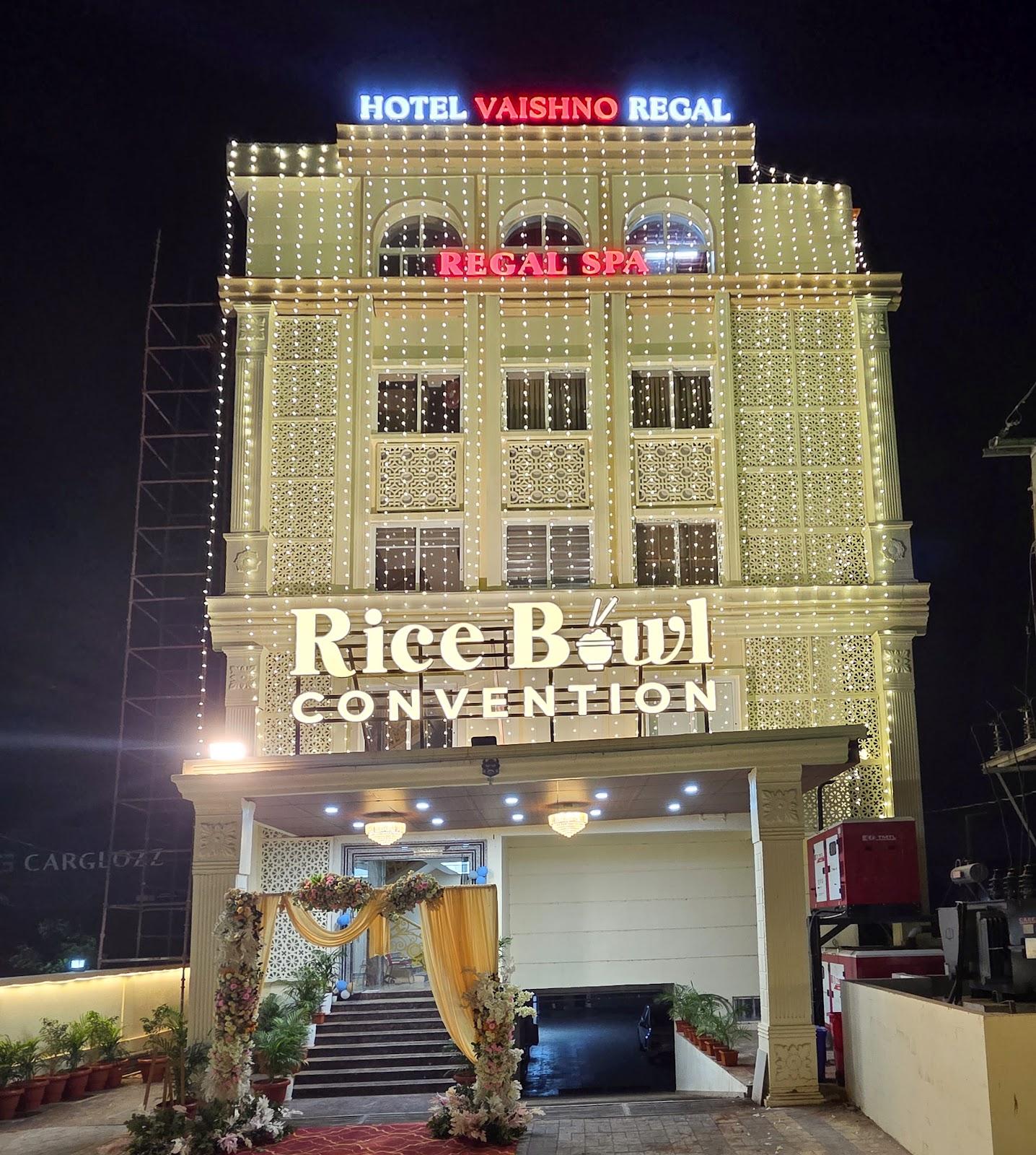 Hotel Vaishno Regal – photo 1