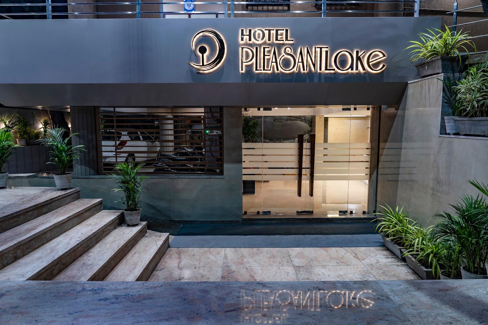 Hotel Pleasant Lake – photo 1