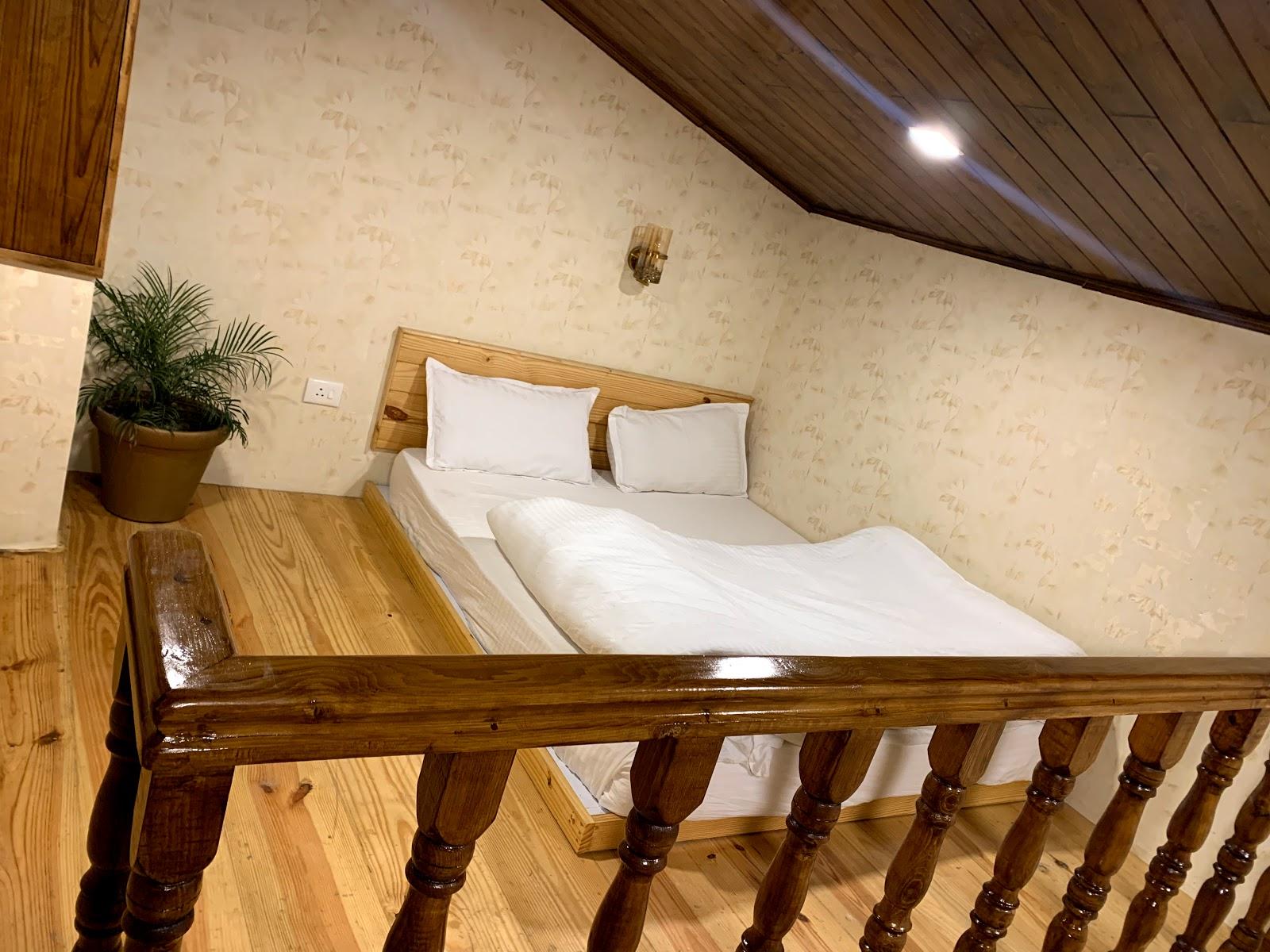 Royal Castle Kasol (SOHO KASOL) – photo 4