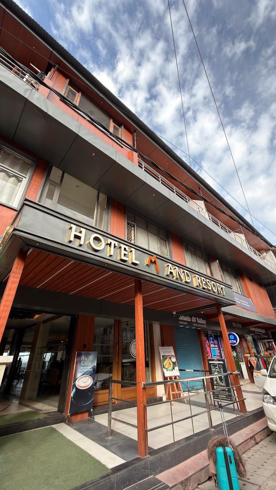 Hotel M & Resort – photo 1