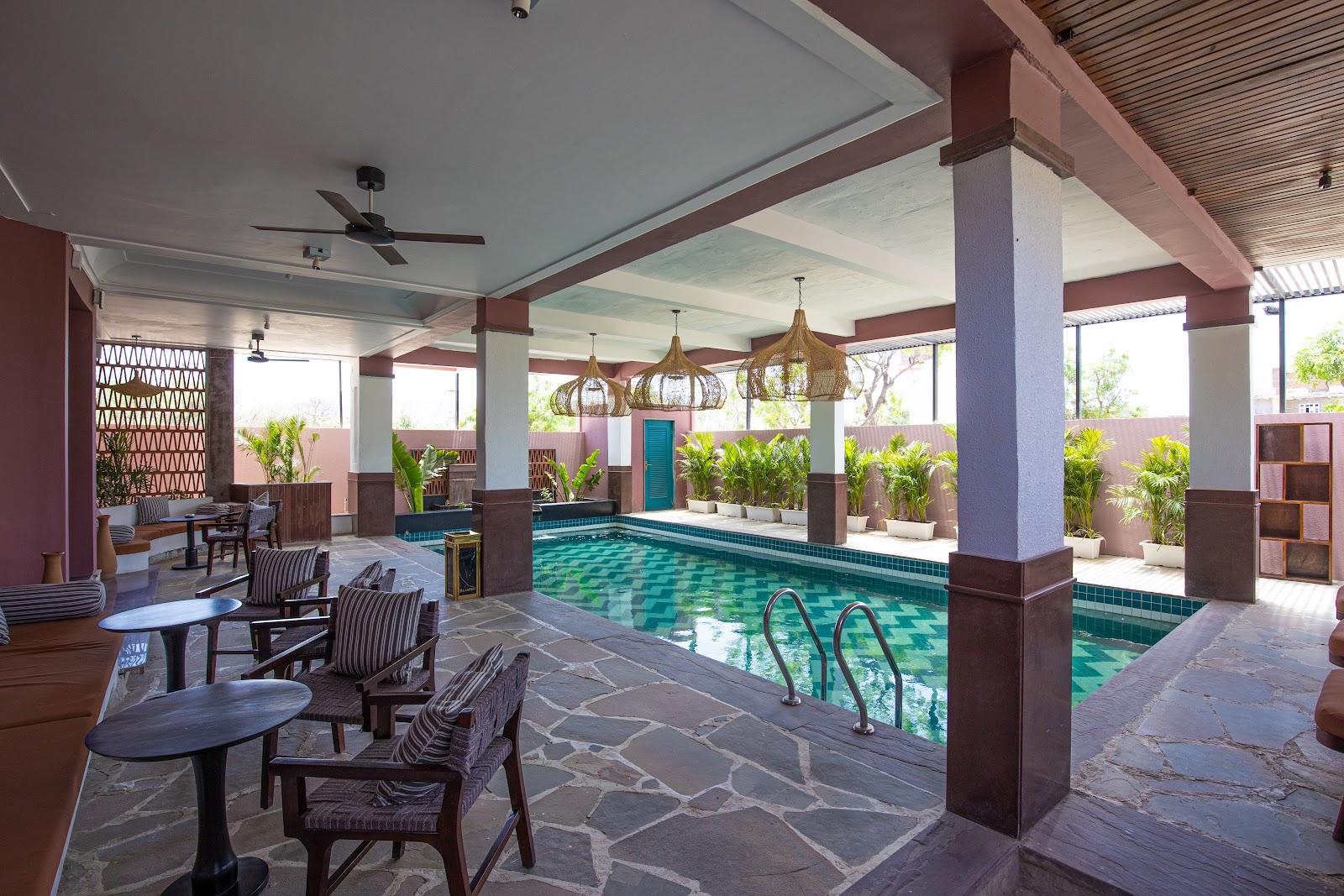 Casa Blanca Lakecity – photo 4