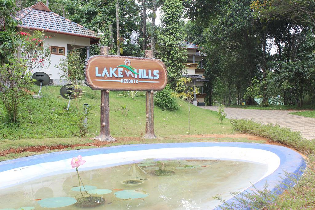 Lake N Hills