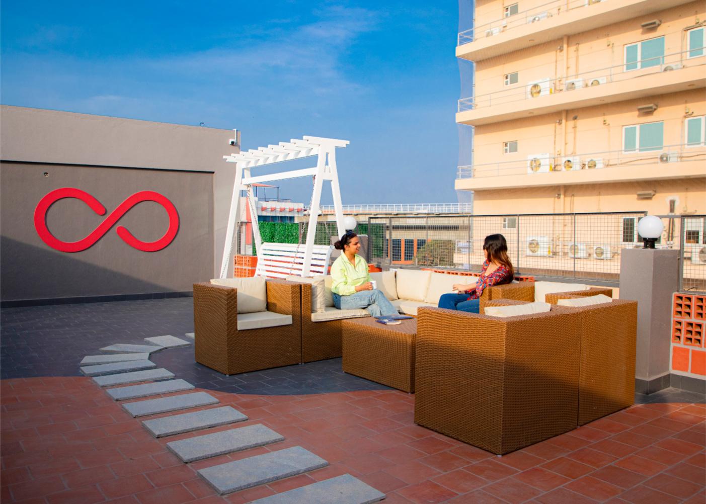 Loop by Zolo Silk Board, Bangalore – photo 1