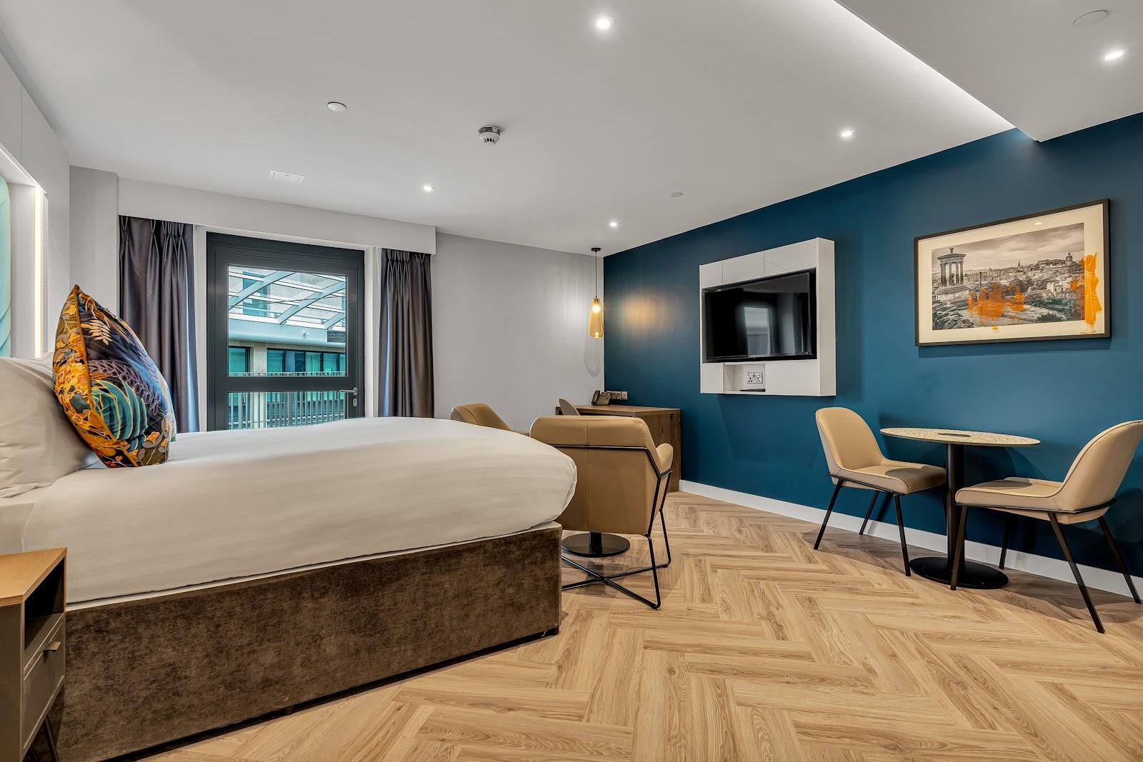 Roomzzz Aparthotel Edinburgh – photo 3
