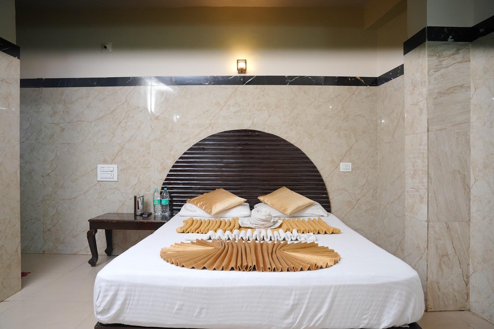 Hotel Adiga Heritage Boarding & Lodging – photo 2