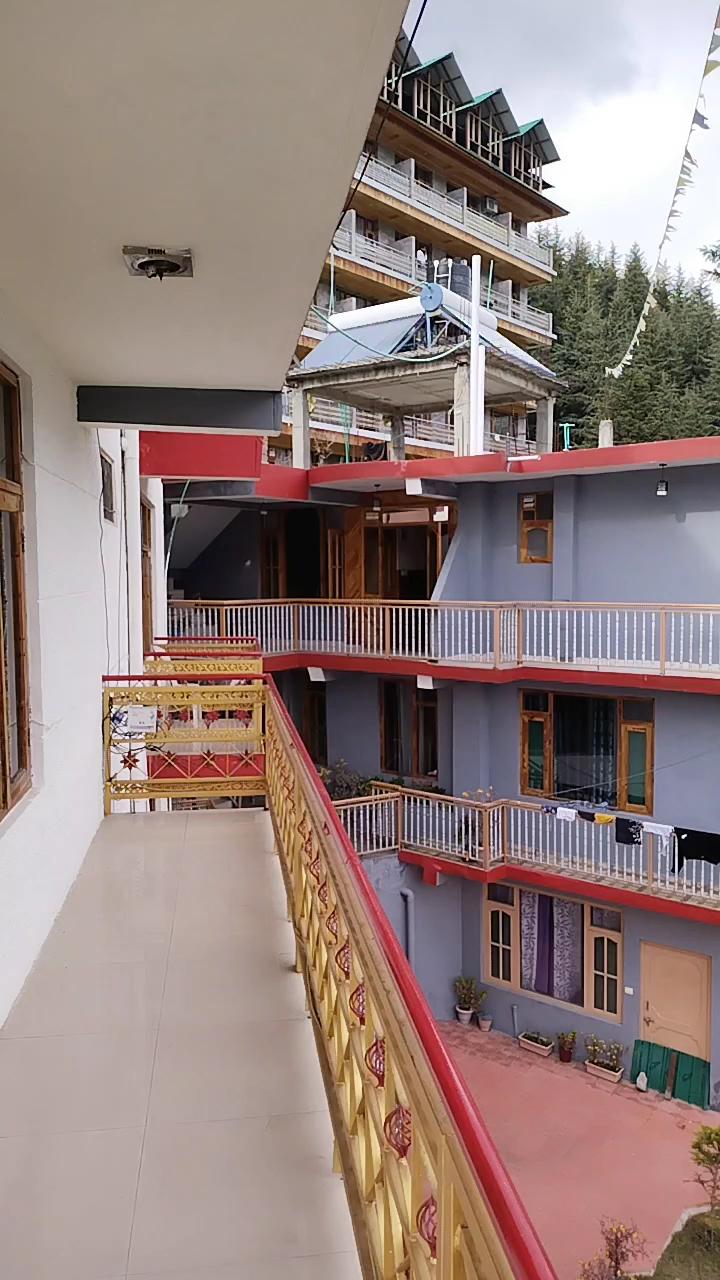 Pause At Manali – photo 2