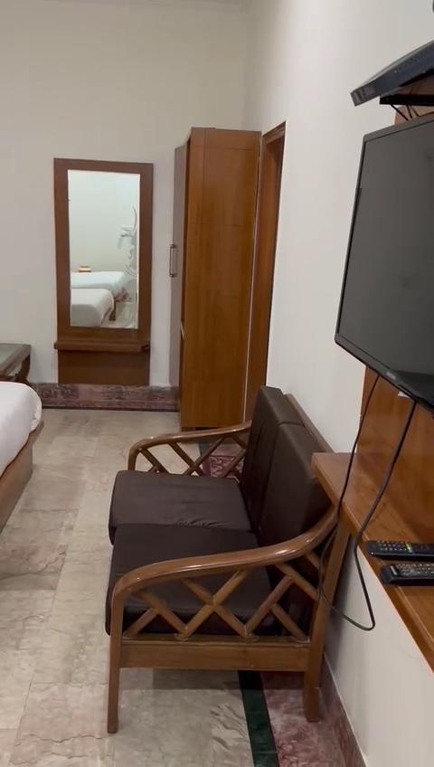 Hotel Vrindavan Garden – photo 2