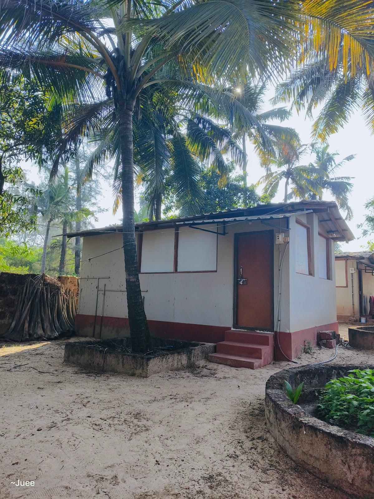 Shiroda beach resort ,Malvani bhojnalaya – photo 2