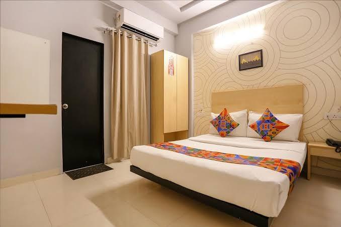 HOTEL GRAND CAPITOL – photo 4