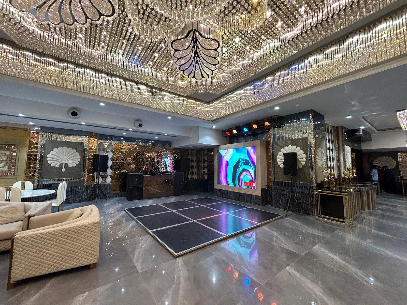 Banana Tree Hotel & Banquets – photo 4