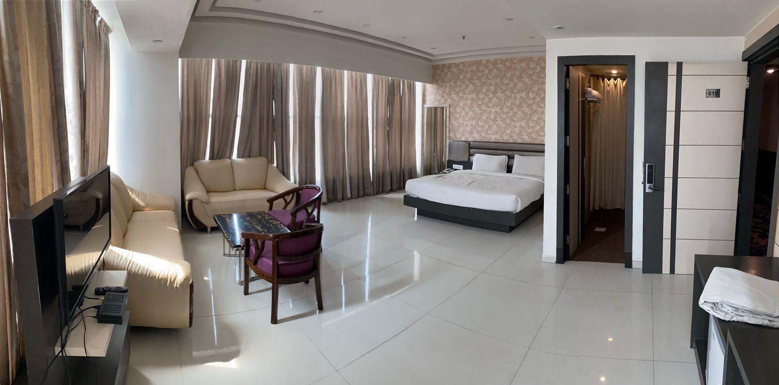 Banana Tree Hotel & Banquets – photo 3