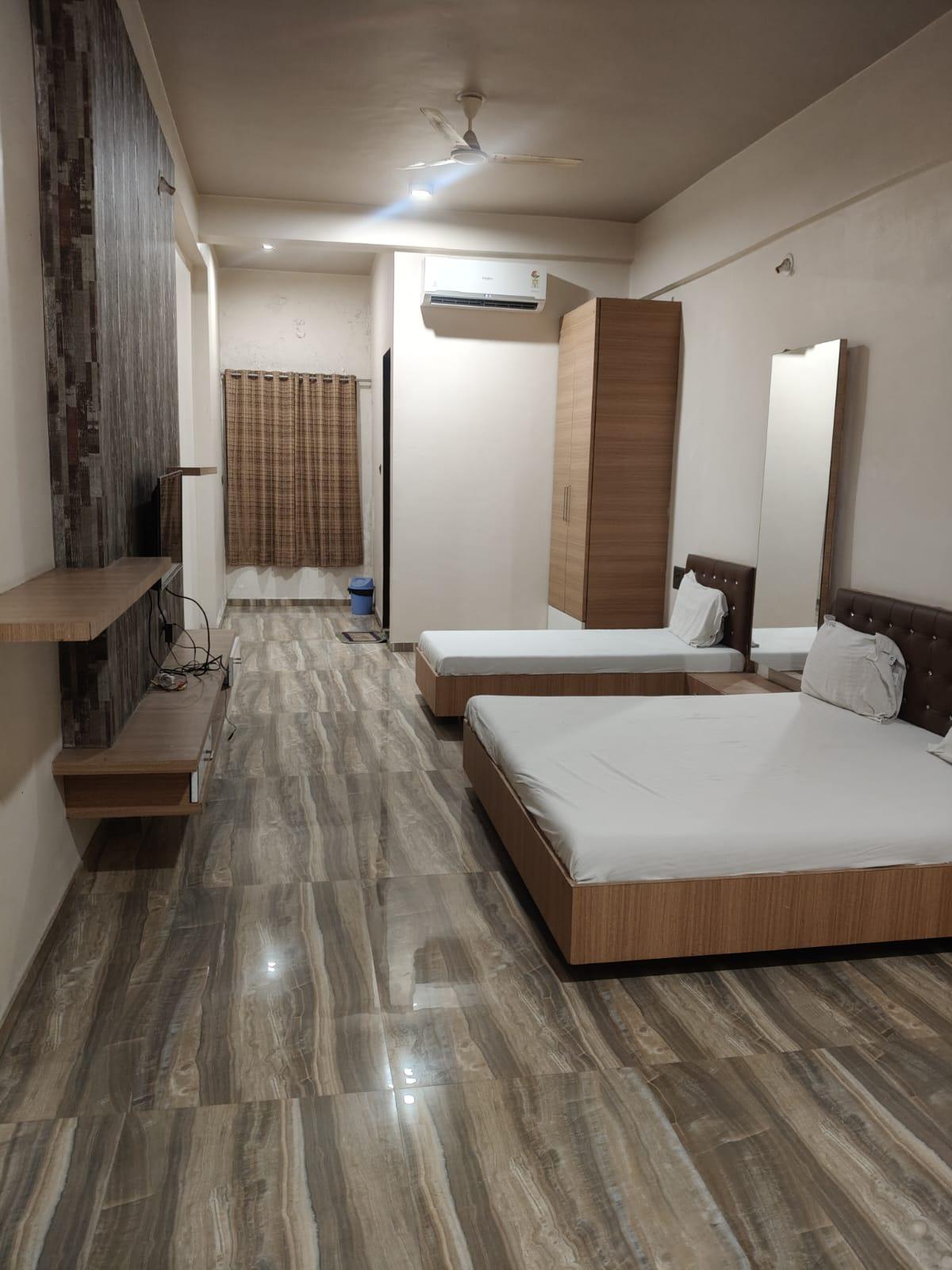 Tulsi's Guest House – photo 3