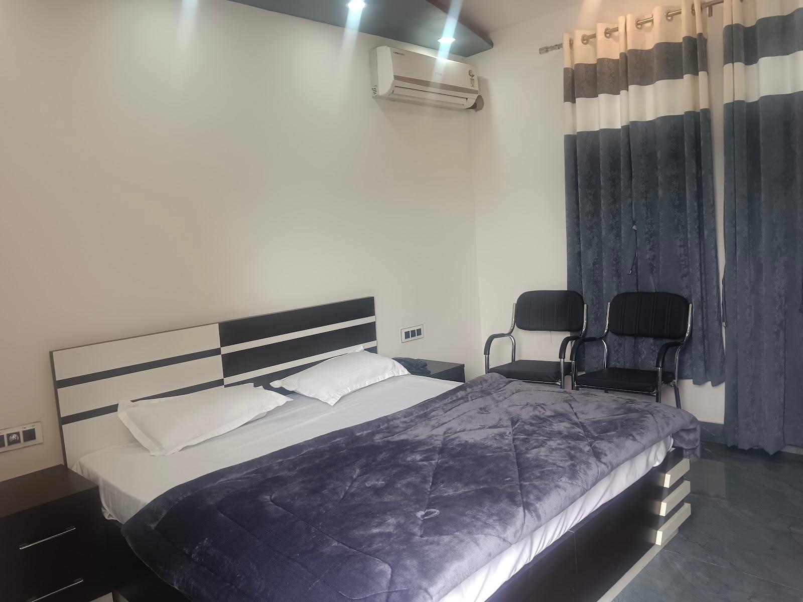 The Royal Scout HomeStay – photo 2