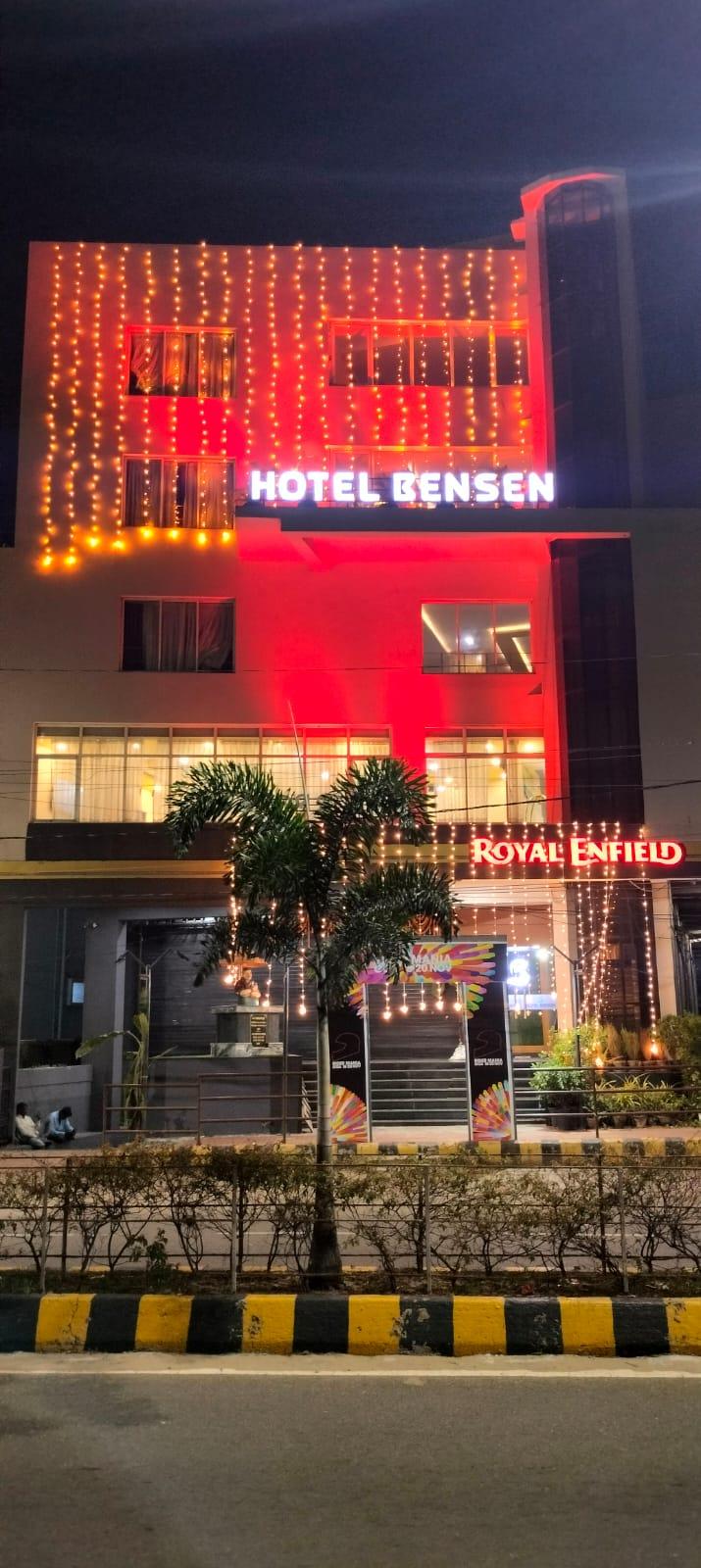 Hotel Bensen – photo 1