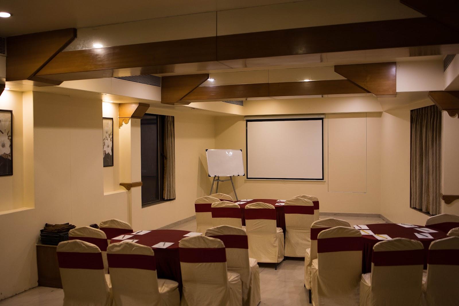The Deccan Royaale – photo 4