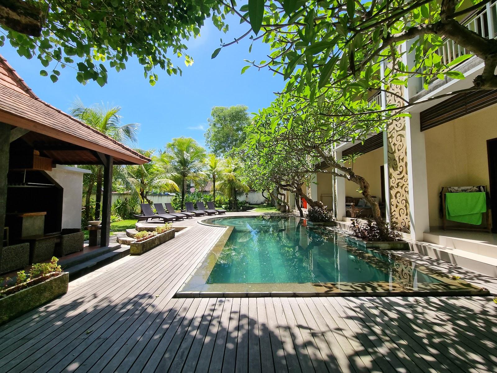 Akatara Hotel