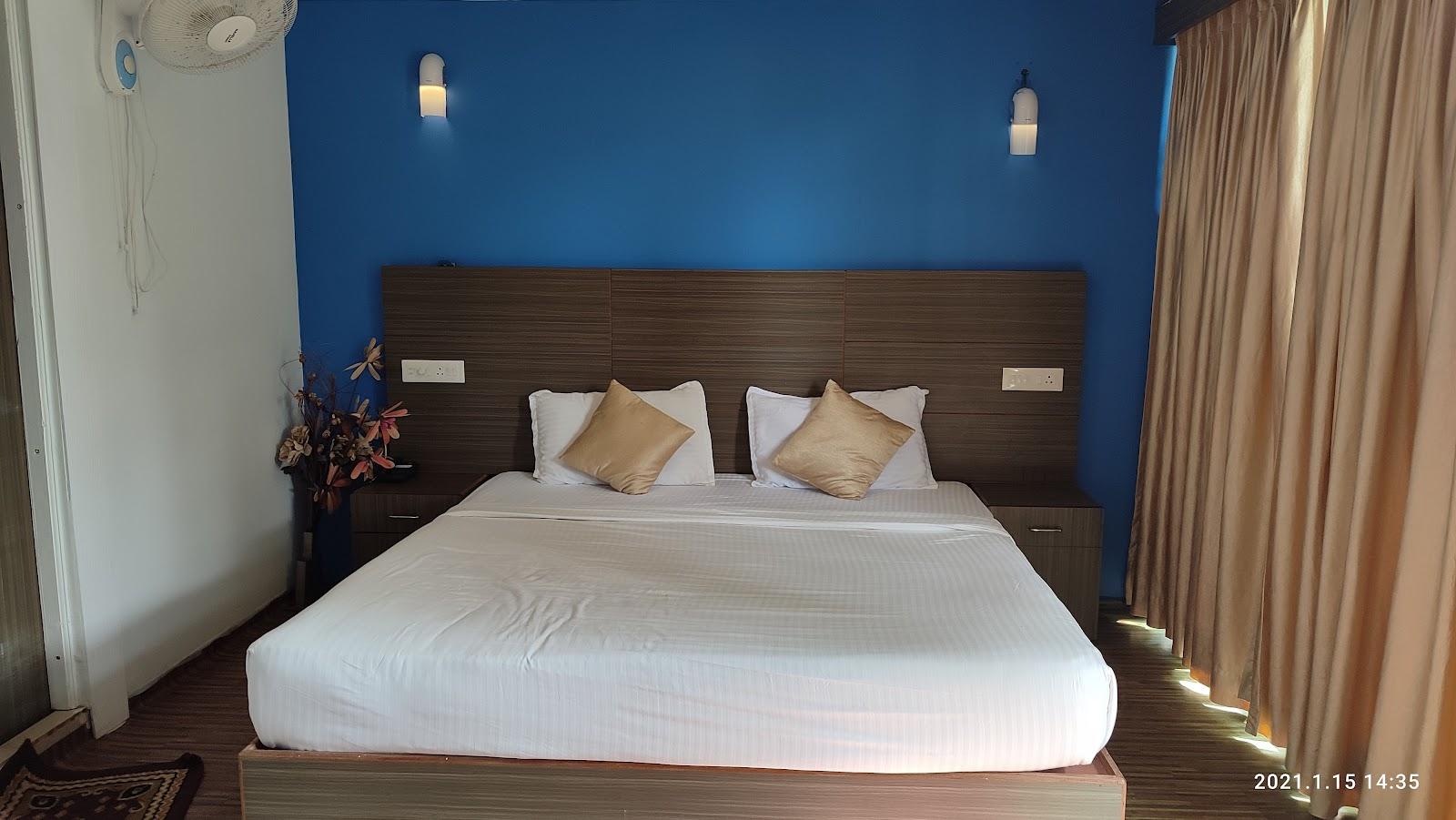 The Ashok Beach Resort – photo 3