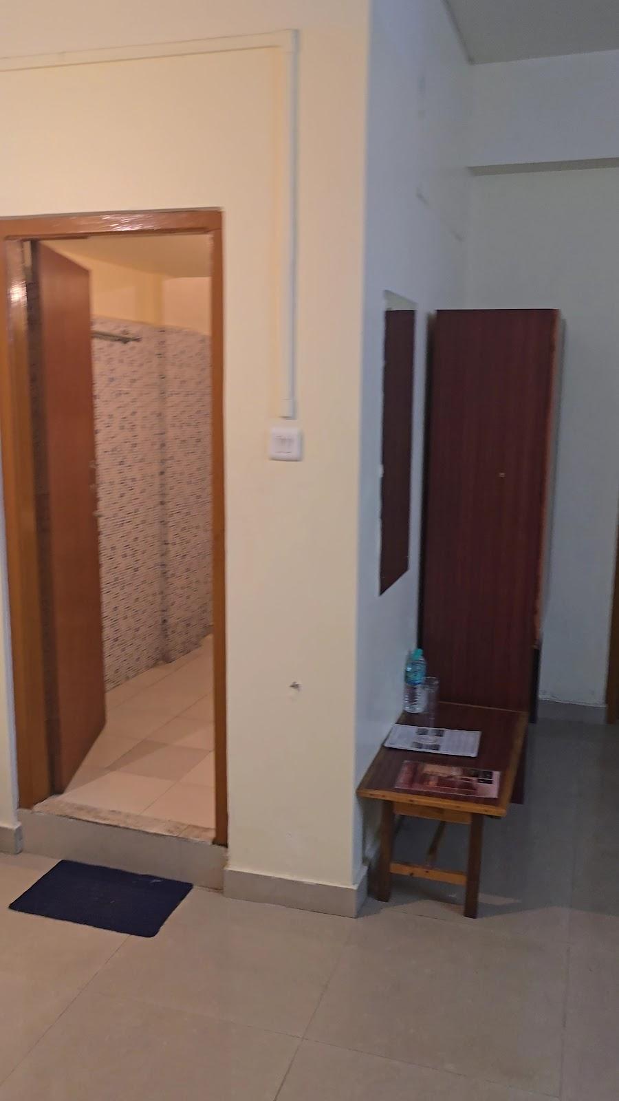 Capital O 10796 Hotel Travellers Inn – photo 2