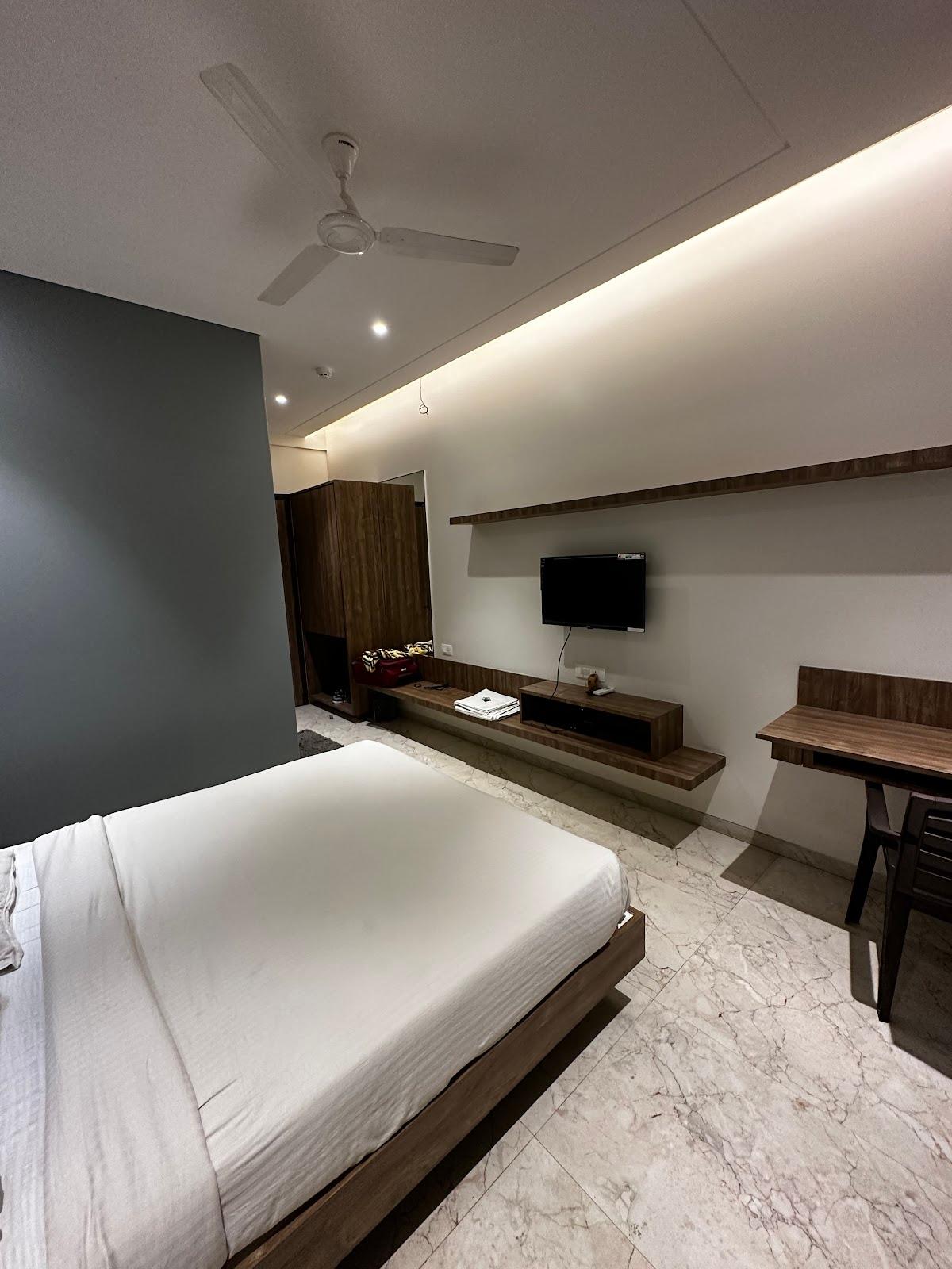 Hotel Dwarka Grand – photo 3