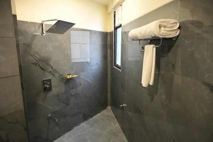 Comfort Inn Sapphire Chandkheda Ahmedabad – photo 3