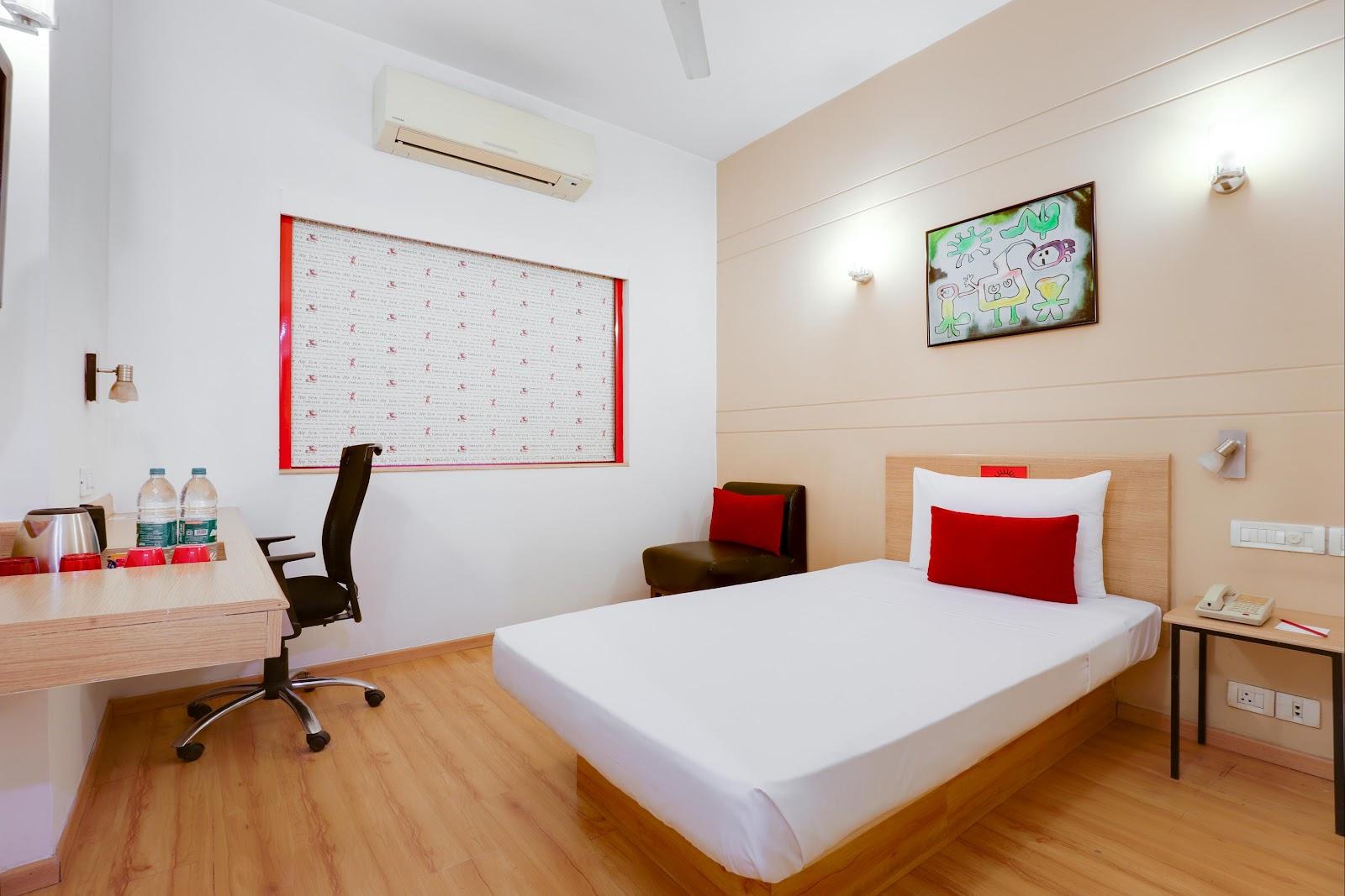 Red Fox by Lemon Tree Hotels, East Delhi – photo 3