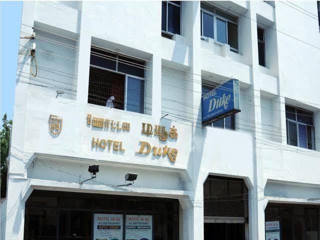 Hotel Duke – photo 1