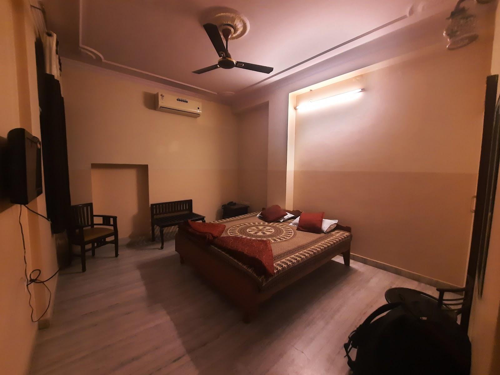 Hotel Chit Chat Palace – photo 2