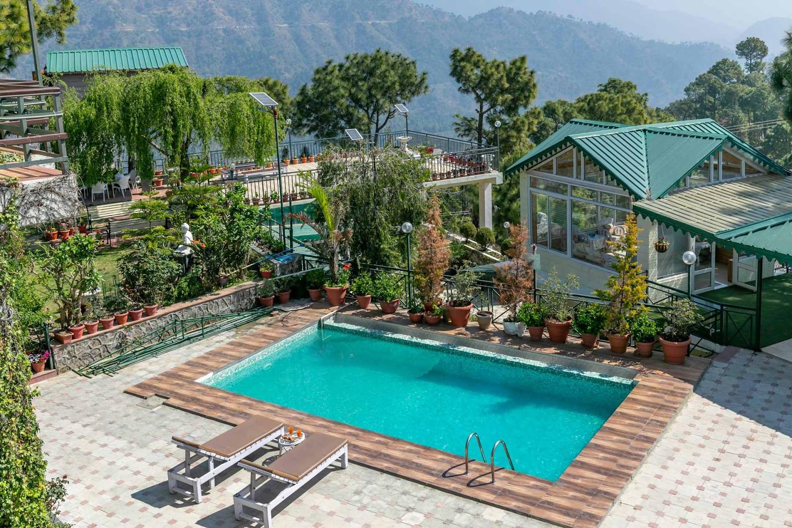 StayVista at Villa Mountain Crest | Premium Villa with Pool in Kasauli – photo 4